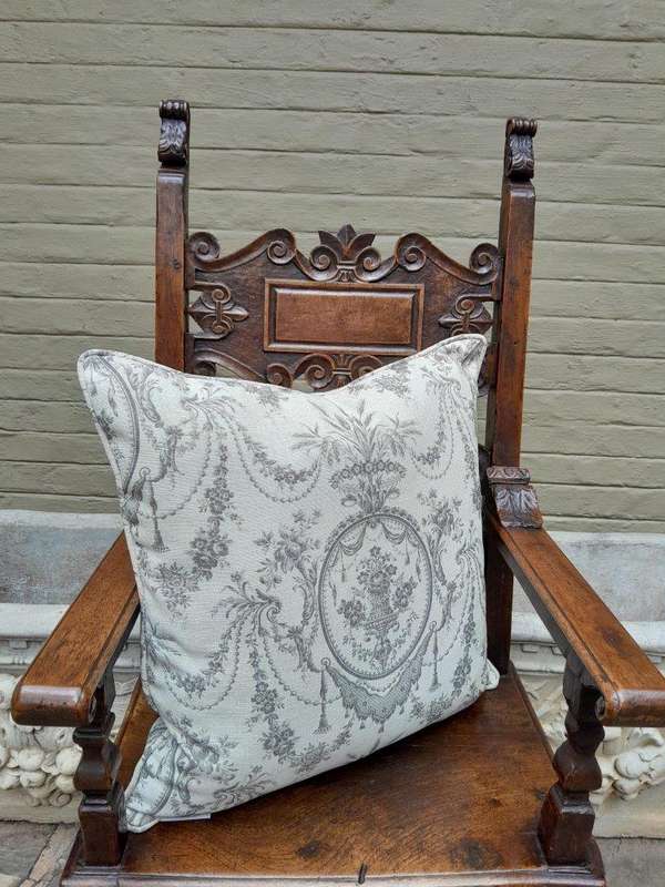 A Cream & Lime Floral Cushion