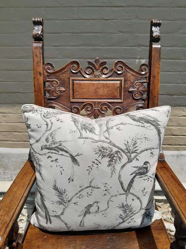 A Cream & Bird Fabric Cushion