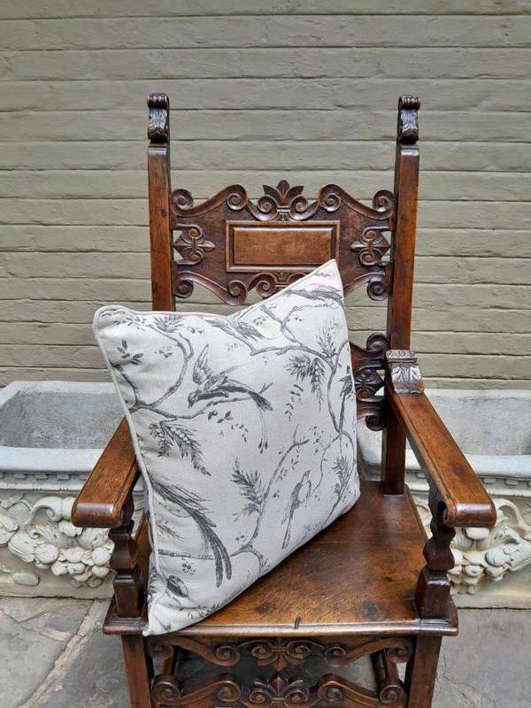 A Cream & Bird Fabric Cushion