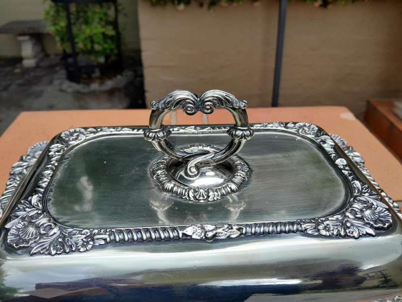 A 20th Century Silver Plated Entrée Dish