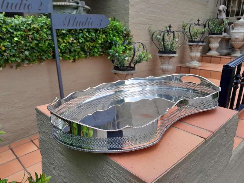 An Antique 20th Century Gallery Tray 