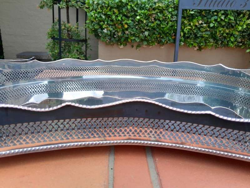 An Antique 20th Century Gallery Tray 
