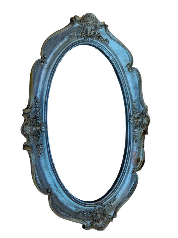 A 20th Century French Style Carved Mirror Gilt Champagne Finish