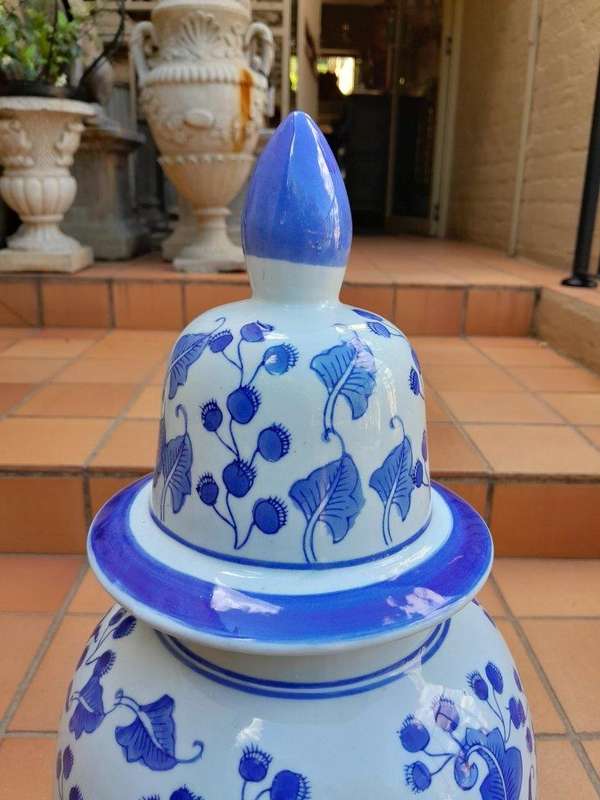 A 20th Century Pair of Chinese Ming Style Hand Painted Blue / White Jars with Lids