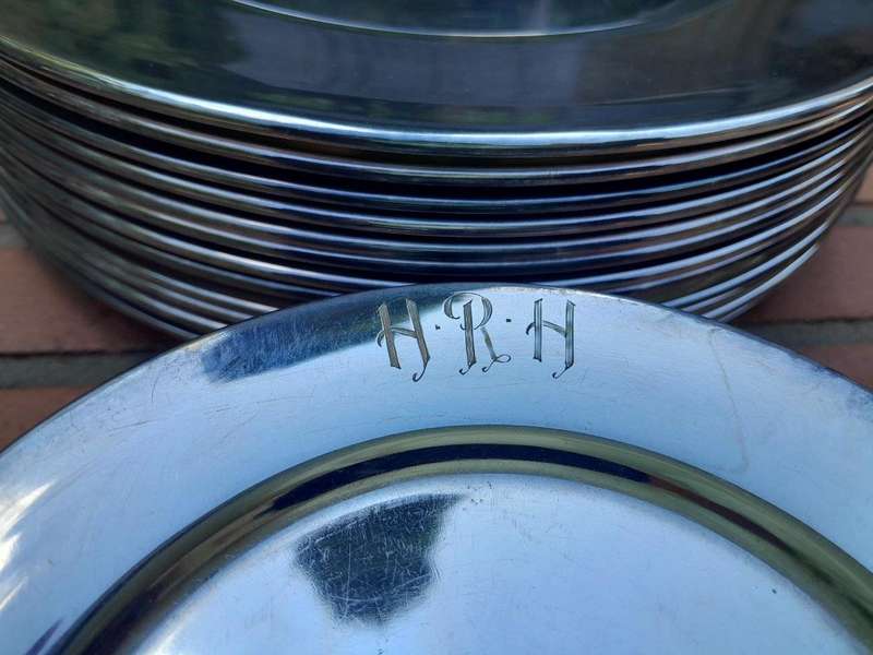 A 20th Century Set of 24 x  Hartford-Sterling Underplates with HRH Engraved Consisting 12 x Dinn...