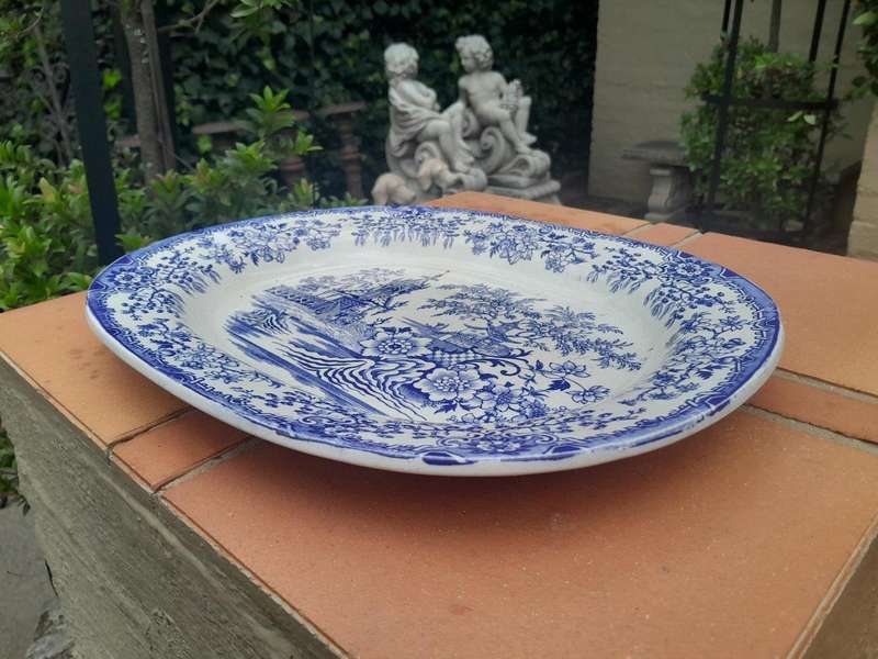 An Antique Blue and White Porcelain Platter