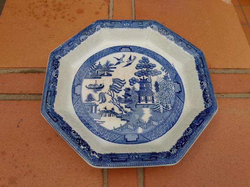 An Antique Large Wedgwood Platter