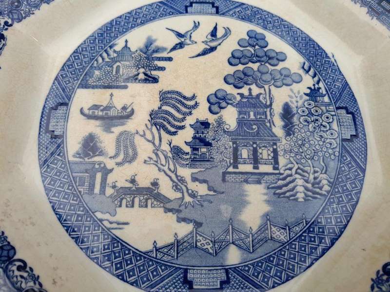 An Antique Large Wedgwood Platter