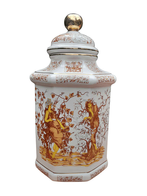 An Italian Large and Decorative Ginger Jar in Ceramic by Carraresi