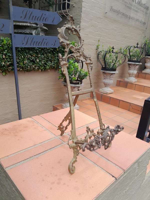 An Ornate Floral Carved Victorian Style Brass Picture, Book / Plate Easel