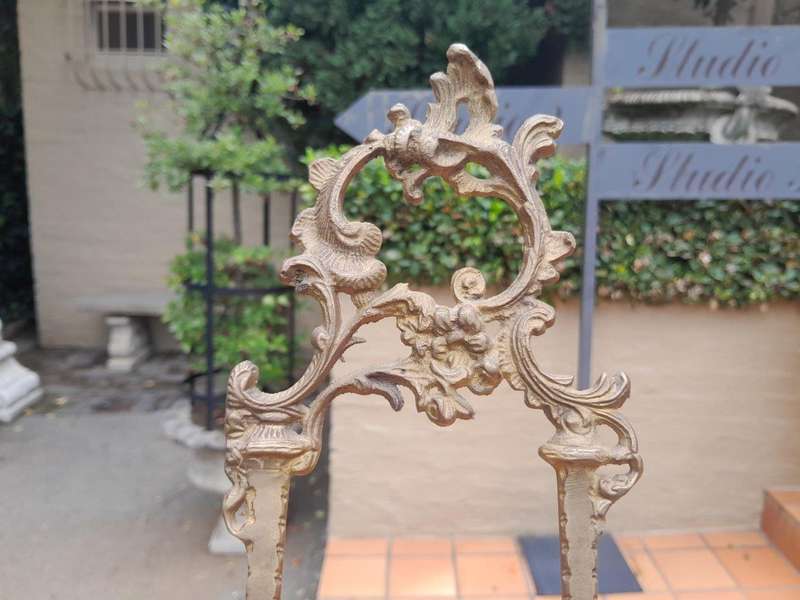 An Ornate Floral Carved Victorian Style Brass Picture, Book / Plate Easel