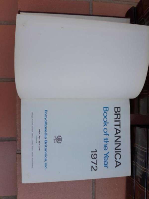 A 20TH Century Set of Enclopedia Brittanica Consisting of Twenty Six Books Including the Index an...