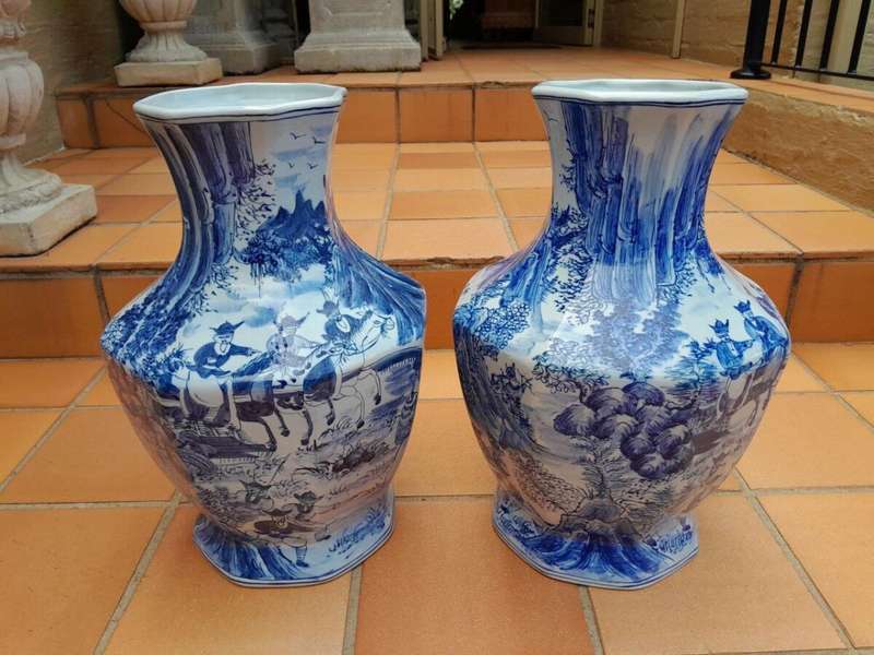 A 20th Century Pair of Chinese Blue and White Vases