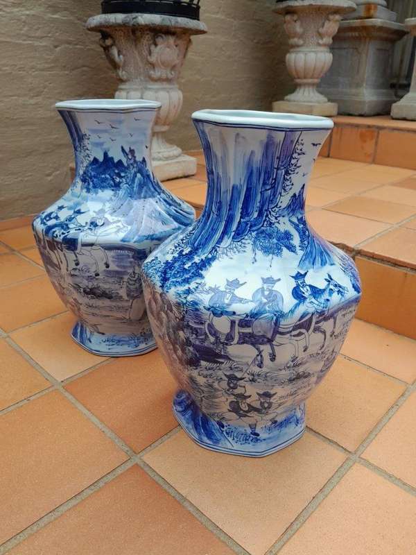 A 20th Century Pair of Chinese Blue and White Vases