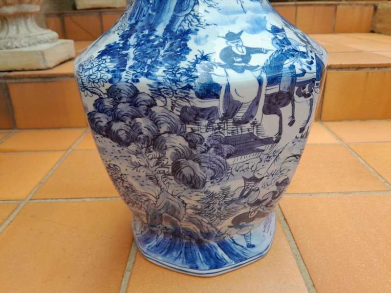 A 20th Century Pair of Chinese Blue and White Vases