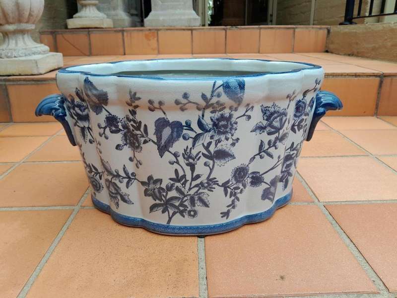 A 20th Century Chinoiserie Blue and White Jardiniere