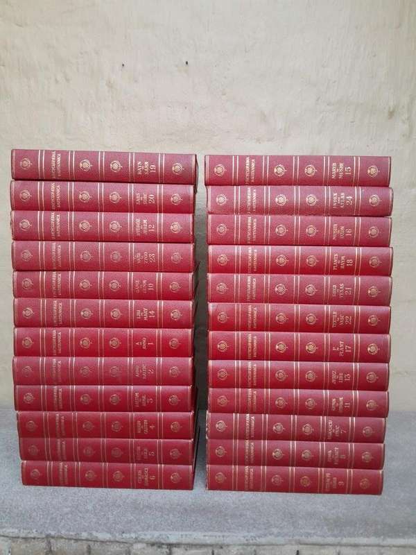 A 20th Century / Circa 1958 Printed In Great Britain Set Of Encyclopedia Britannica Consisting Of...