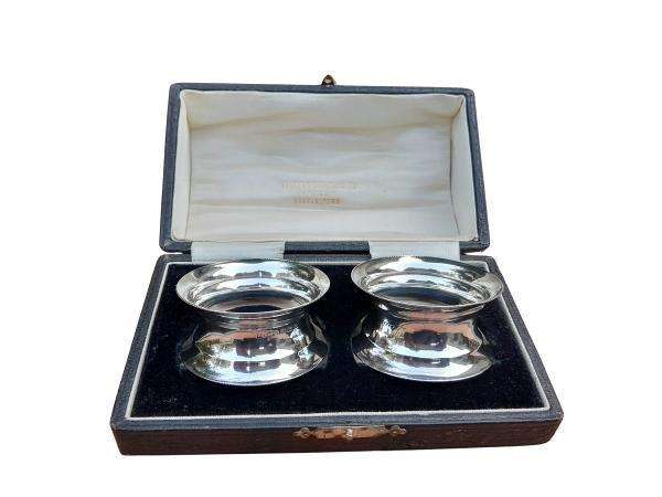 An Antique Circa 1924 George V  Birmingham Pair Of Silver Napkin / Serviette Rings In Original Bo...