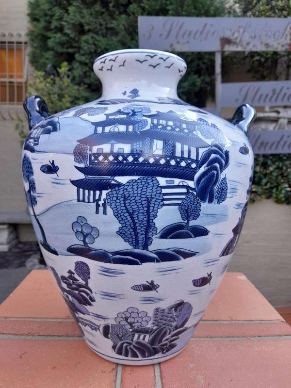 A 20th Century Chinese Blue / White Vase With Handles