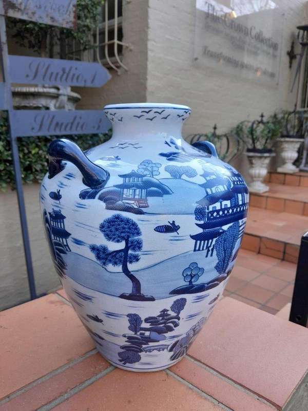 A 20th Century Chinese Blue / White Vase With Handles