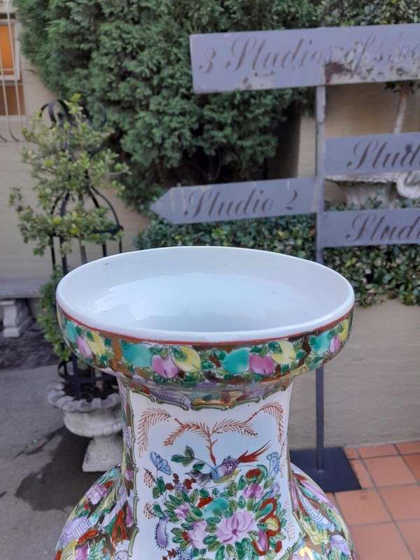 A 20th Century Tall Famille Rose Mandarin Vase