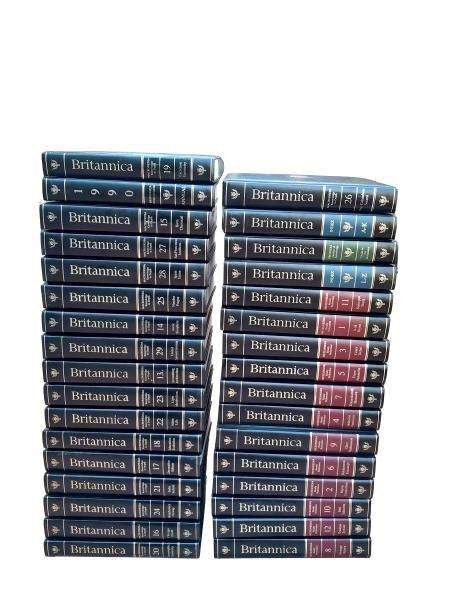 A 20th Century Set Of Thirty-Three Encyclopedia Brittanica Volumes  15th Edition