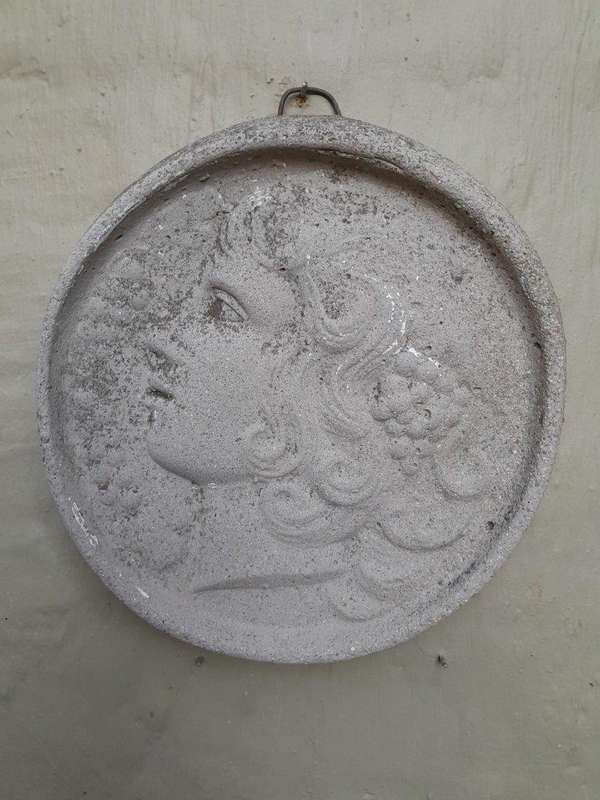 A Concrete Relief Round Plaque Sculpture Of Classical Head Figurine