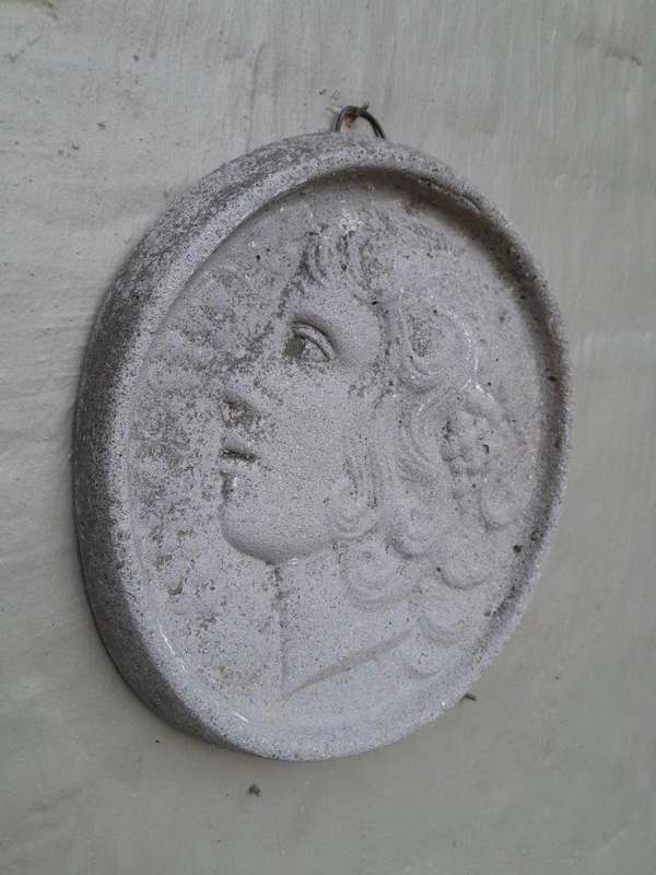 A Concrete Relief Round Plaque Sculpture Of Classical Head Figurine
