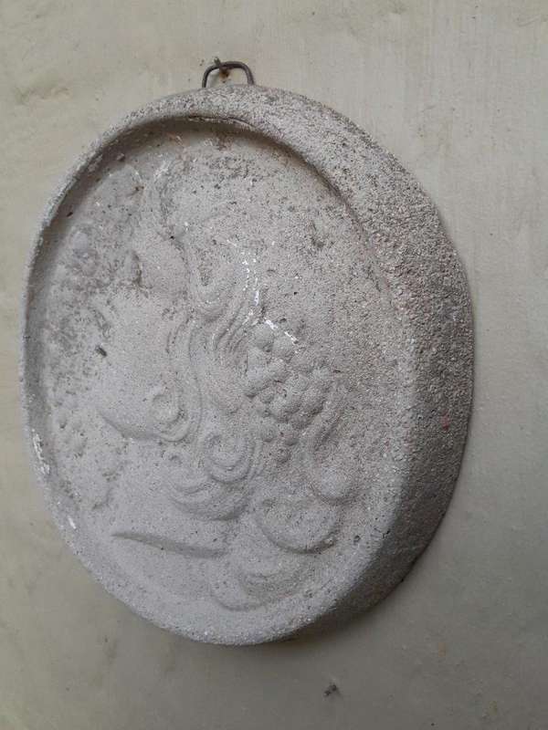 A Concrete Relief Round Plaque Sculpture Of Classical Head Figurine