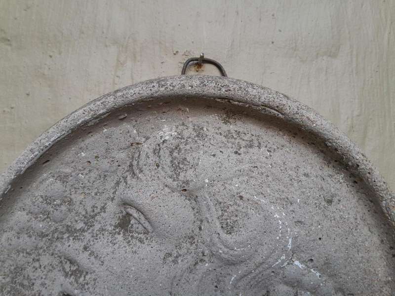 A Concrete Relief Round Plaque Sculpture Of Classical Head Figurine