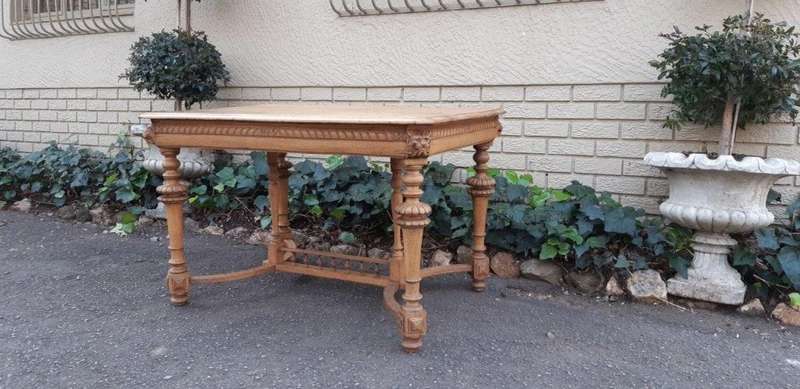 A Jacobean Bleached / Natural Wood Finish Oak Table With Ornate Carvings (4 Seater)
