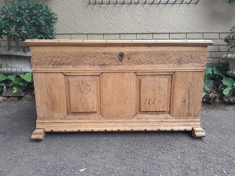 An Antique 19h Century Circa 1824 Carved Oak Wood Kist (Could be used as a Coffee Table) in a Ble...