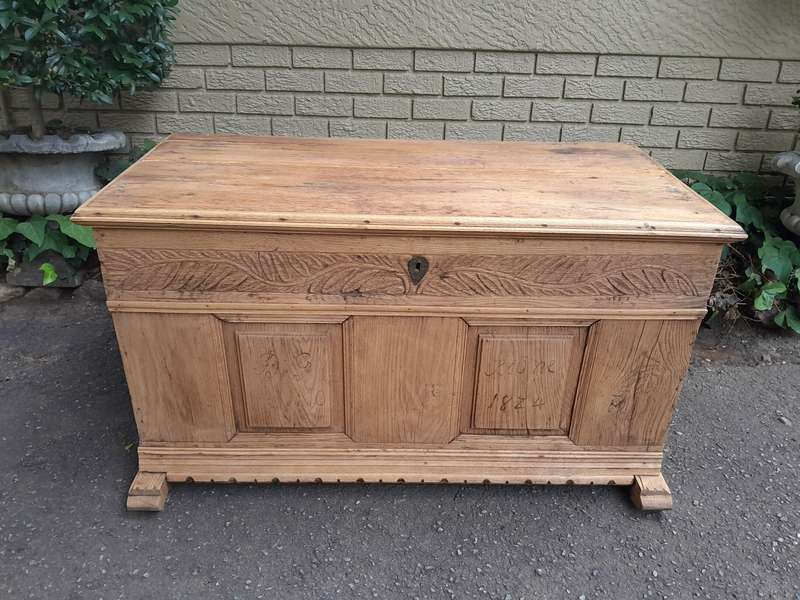 An Antique 19h Century Circa 1824 Carved Oak Wood Kist (Could be used as a Coffee Table) in a Ble...