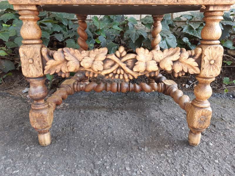 Set of 5 19th-Century Carved Oak Dining Chairs upholstered