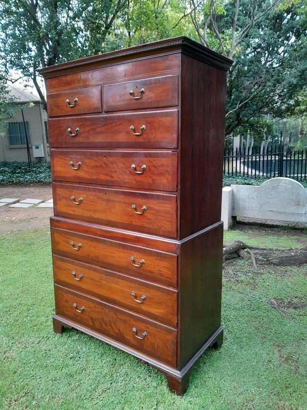 A Late 18th Century Sheraton Period George III Plum Pudding Mahogany & Satinwood Strung Chest On ...