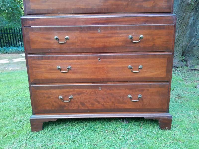 A Late 18th Century Sheraton Period George III Plum Pudding Mahogany & Satinwood Strung Chest On ...