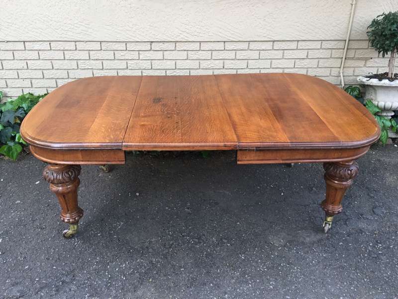 A Fine Victorian Oak Extension Dining Table, English circa 1860 (8-Seater)