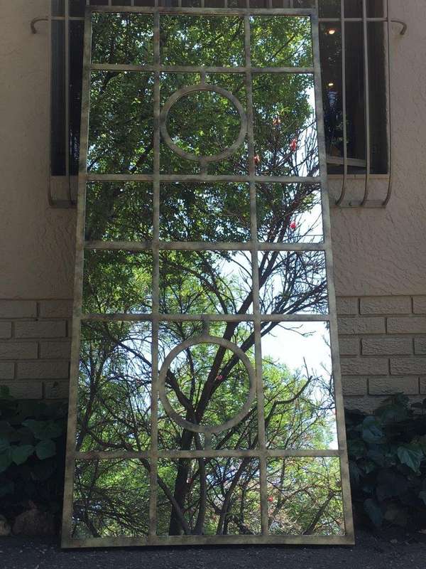 Wrought Iron Gilded Mirror with Circle Detail (gold)