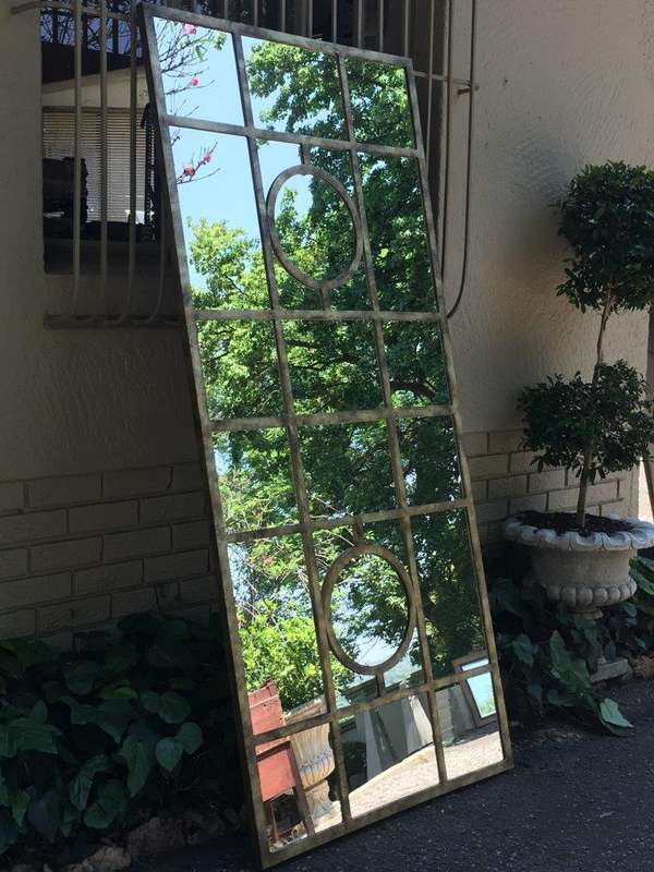 Wrought Iron Gilded Mirror with Circle Detail (gold)