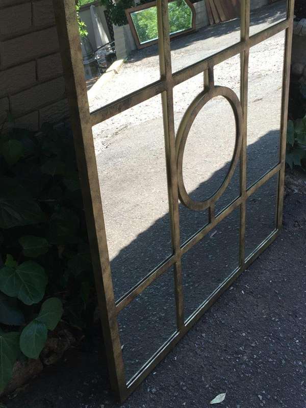 Wrought Iron Gilded Mirror with Circle Detail (gold)