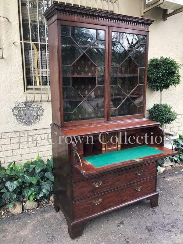 A Fine Late 19th Century George III Sheraton Period Plum Pudding Mahogany Secretaire bookcase