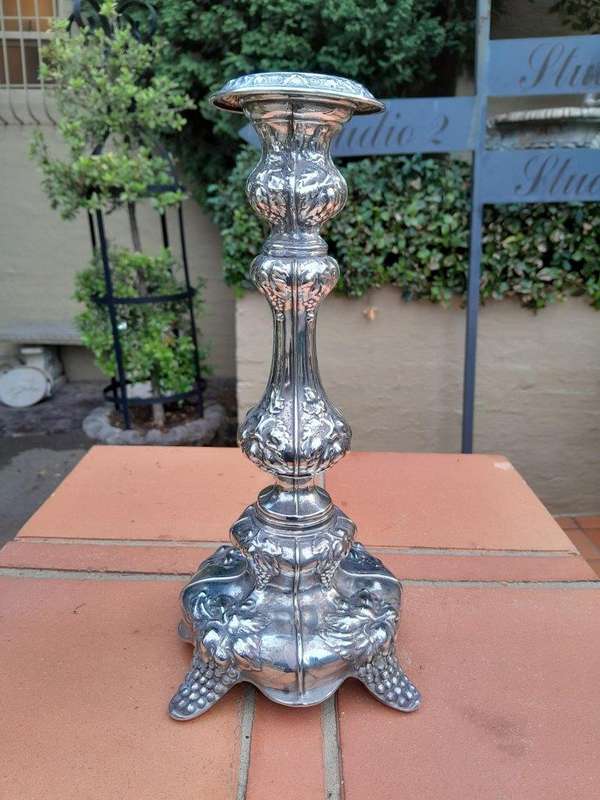 An Antique Circa 1900s Pair of Silver Plate Candlesticks / Candle Holders ND