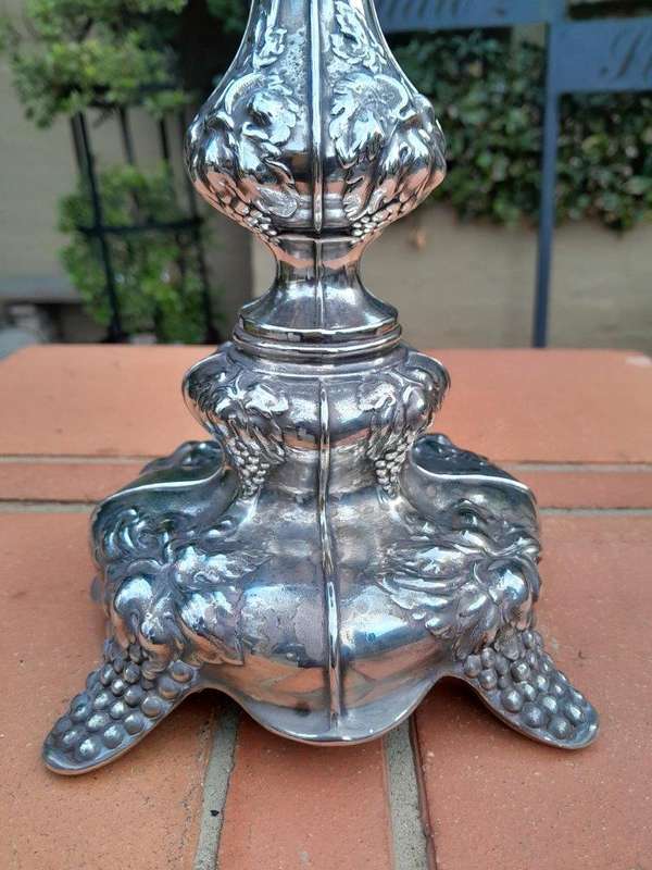 An Antique Circa 1900s Pair of Silver Plate Candlesticks / Candle Holders ND