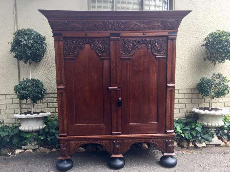 Dutch Oak 19TH Century Kast
