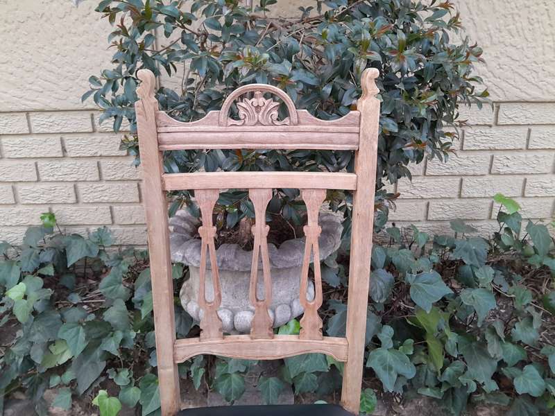 Set of 6 Edwardian Mahogany Chairs Upholstered in Black Leather