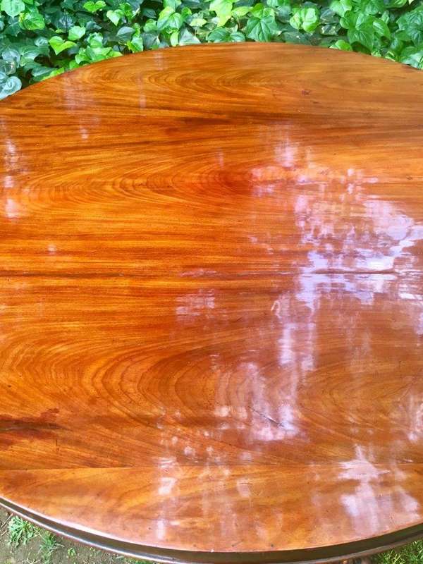 Victorian Mahogany Circular Dining Table (4-Seater)