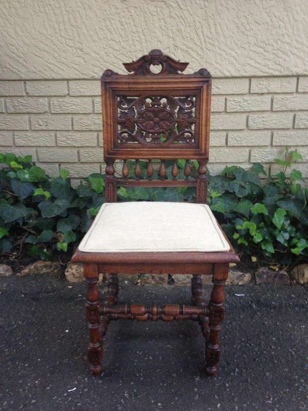 Set of 6 French antique carved chairs
