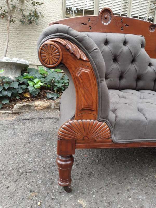 Victorian Eastlake Chaise Circa 1870/1890 (upholstered English linen deep buttoned upholstery)