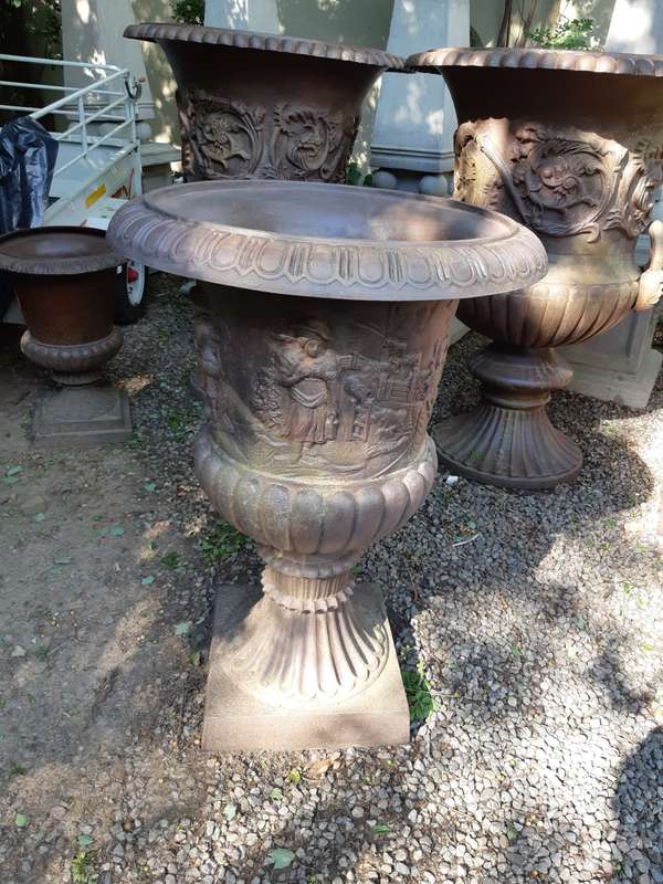 Cast Iron Urn