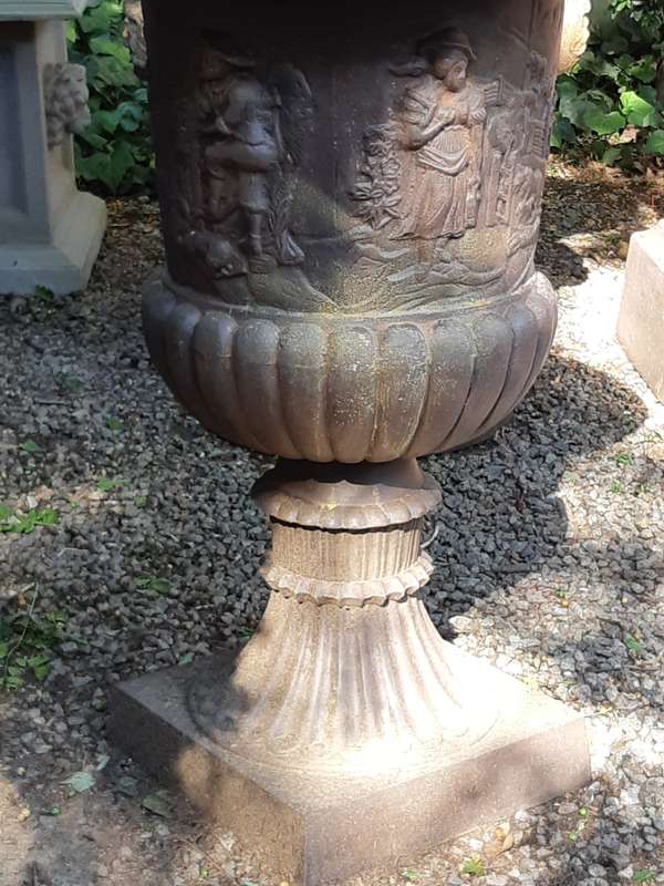 Cast Iron Urn